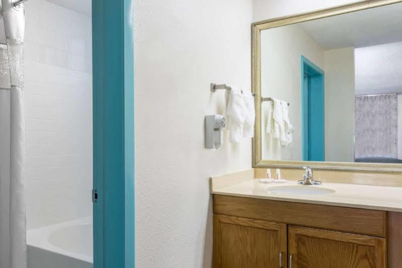 Howard Johnson By Wyndham Fl I-75